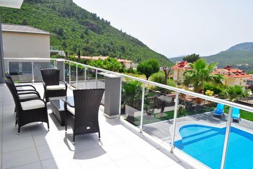 Heights Villa C