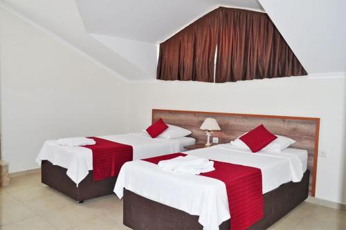 Twin Villa 2