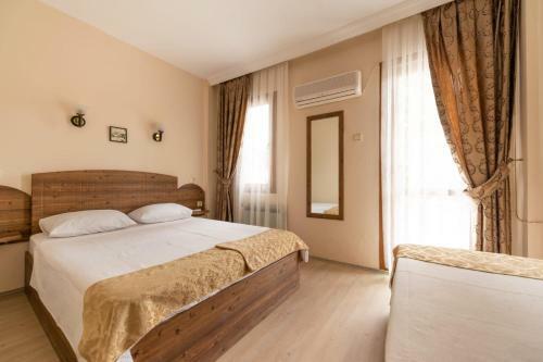 Hotel L?mon Otel Fo�a