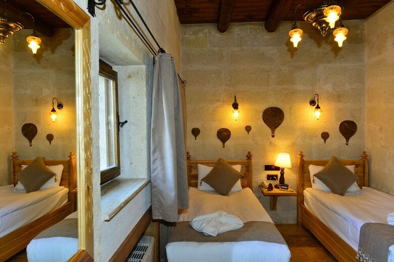 Bed & Breakfast Caftan Cave Suites