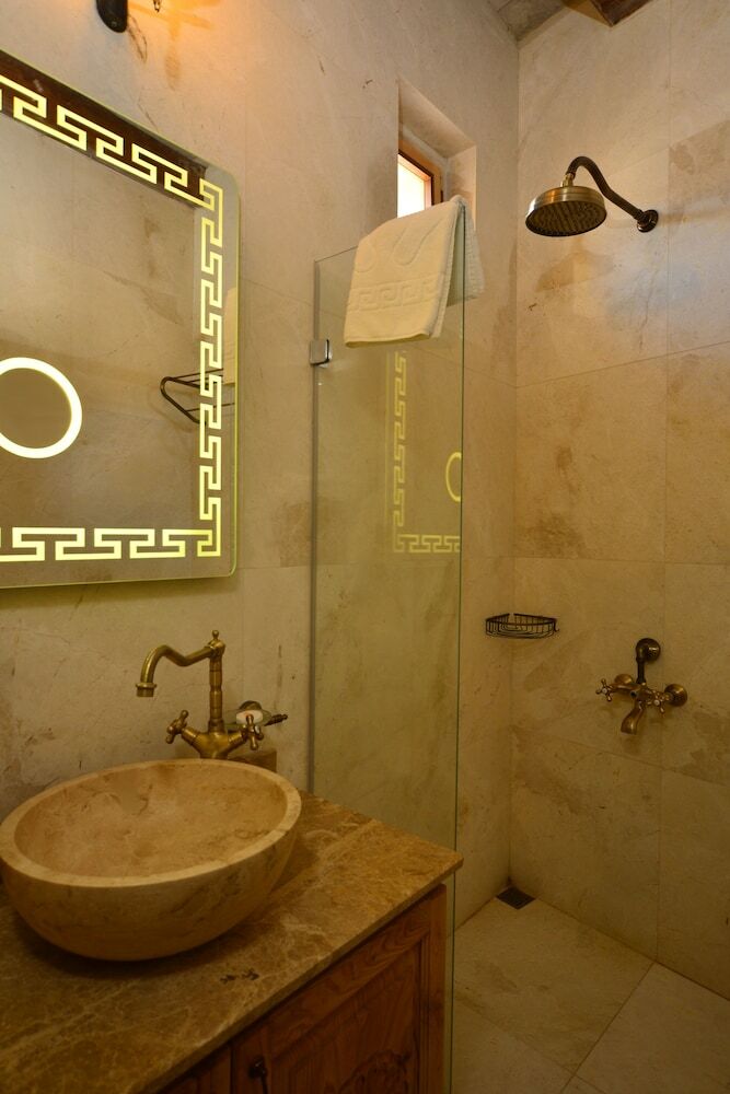 Bed & Breakfast Caftan Cave Suites