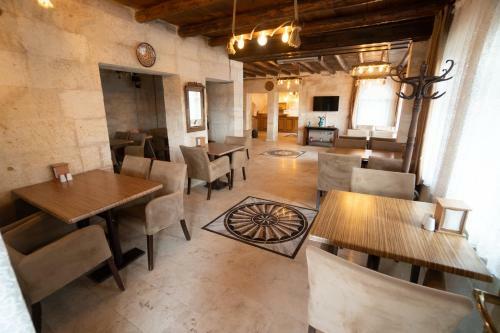 Hotel Helen Cave Suites