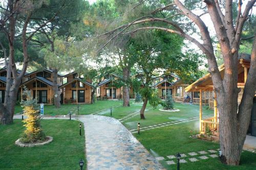 Bed & Breakfast Pino Mar Luxury Bungalows