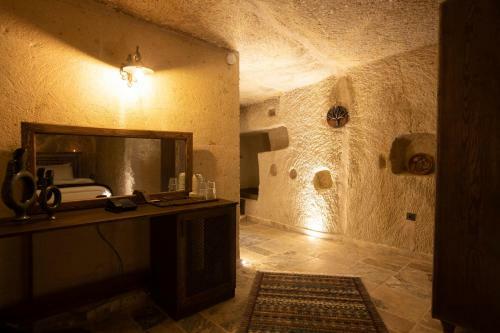 Medusa Cave Hotel