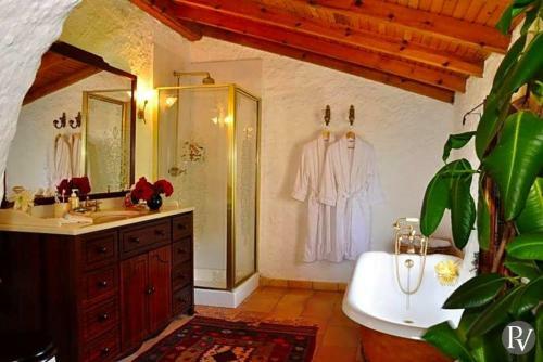 Marmaris Villa Sleeps 7 Pool Air Con Wifi