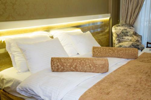 Golden Rain Hotel Old City