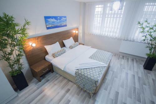 Carina Apart Hotel