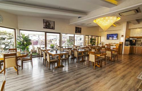 Midmar Hotel