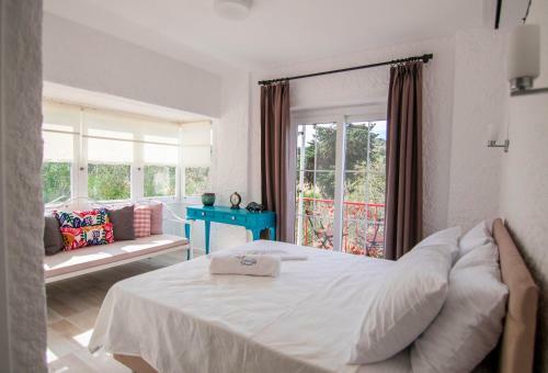 Bed & Breakfast Le Vent Ala�at? Otel