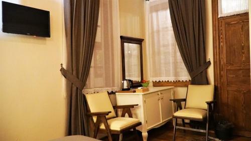 1870's Ta? Konak Hotel Cafe&bakery