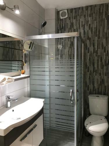 Bed & Breakfast Bizim Ev Otel Ala�at?