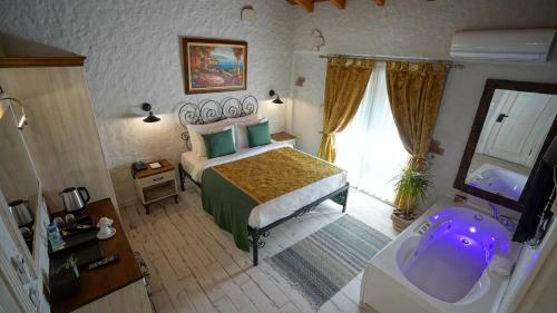 Hotel Ala�at? Aura Plus