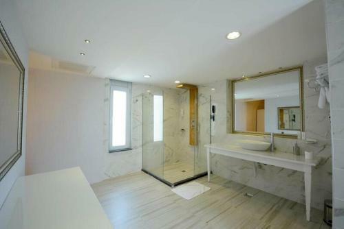 Real House Boutique Hotel