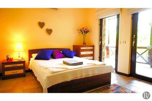Gocek Villa Sleeps 6 Pool Wifi