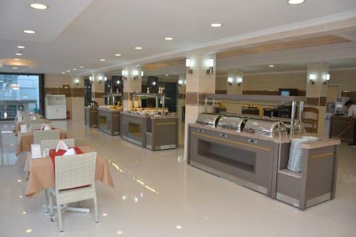 Hotel Ayma Beach Resort