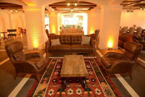 Raymar Hotels Mard?n