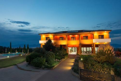 Hotel Petrinos Lofos