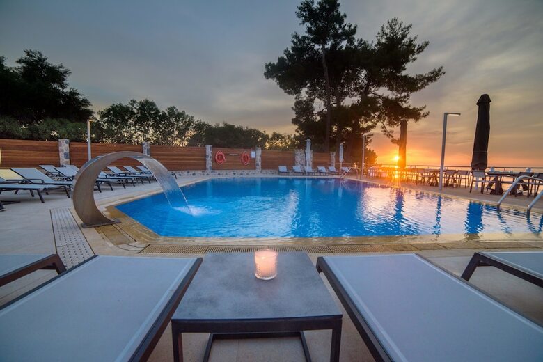Poseidon Hotel