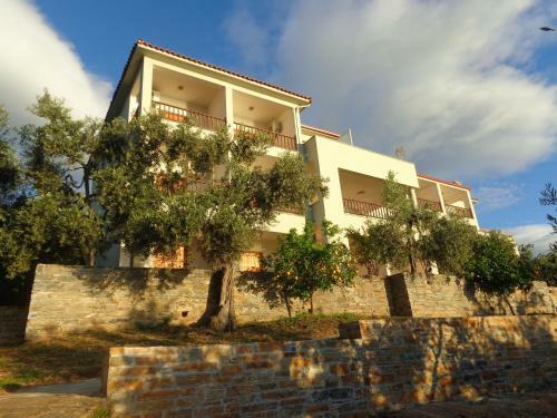Hotel Faros