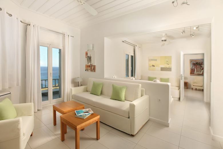 Hotel Selana Suites