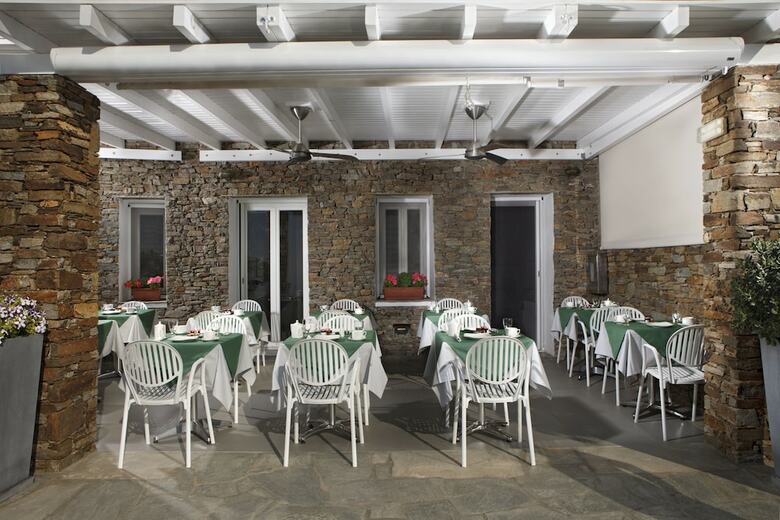Hotel Selana Suites