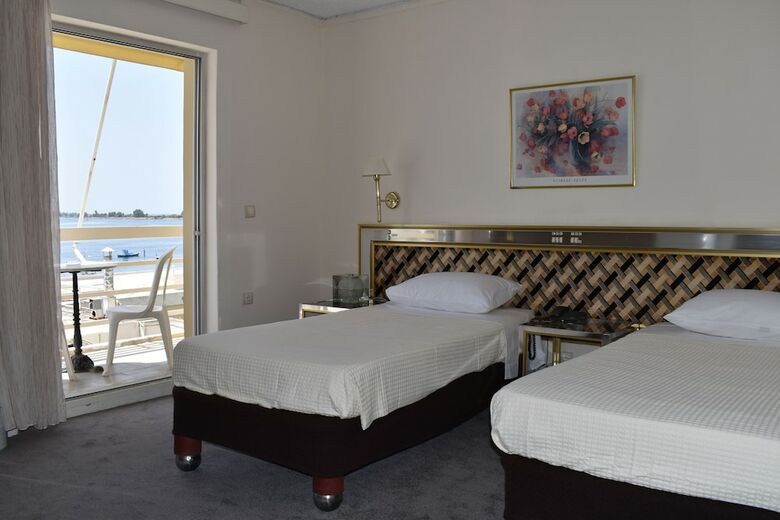 Hotel Theoxenia