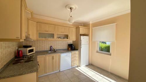 Comfortable Villa W/ Private Pool + Gym