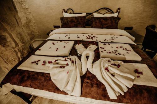 Romantic Cave Hotel