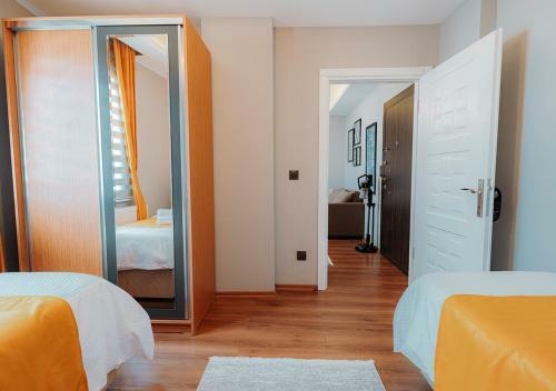 Umut Apartments