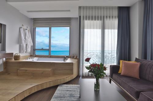 Peerless Villas Hotel