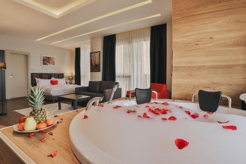 Peerless Villas Hotel