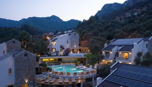 Hotel Pilos Deluxe