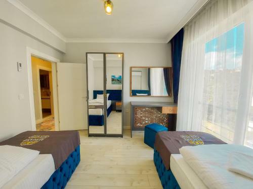 Hotel Elegant Blue Su?tes