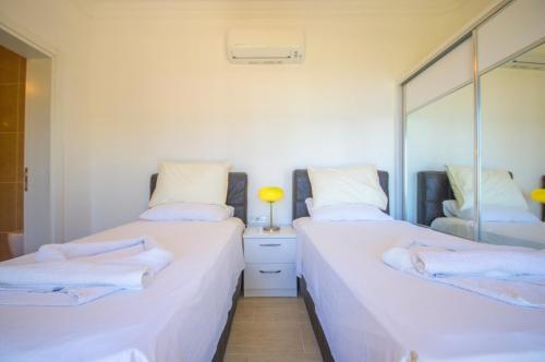 Margaz Villa Sleeps 8 Pool Air Con Wifi