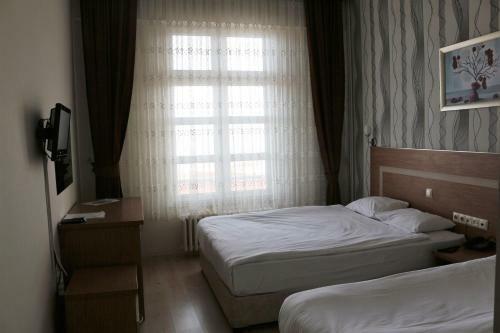 Hotel �nye Uygulama Oteli