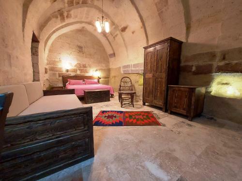 Armesos Cave Hotel