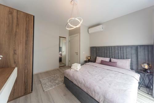 Hotel Green Hills Suites