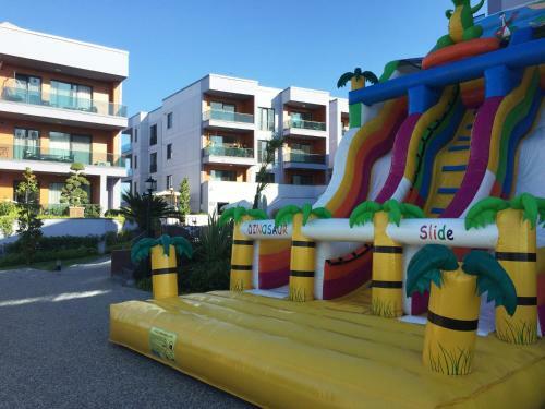 Hotel Green Hills Suites