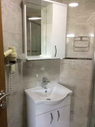 Hotel �zg�rhan Otel