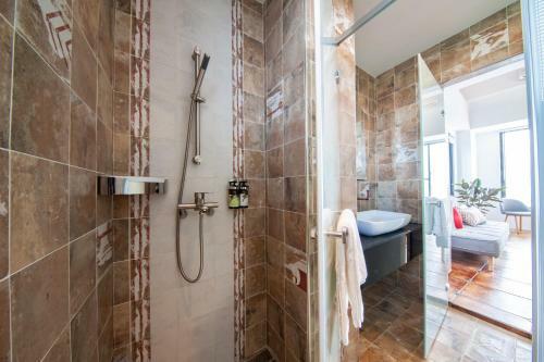 Hostal SH Villa