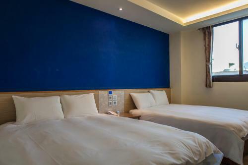 Yadi Hotel