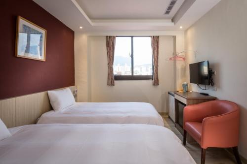 Yadi Hotel