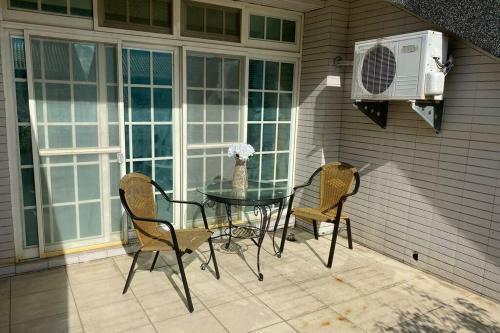 Bed & Breakfast Attachment Style Inn
