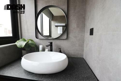 Dash 23 Hotel