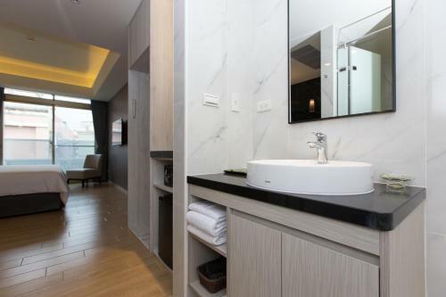 F Hotel Luzhou Taipei