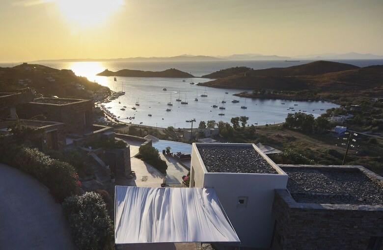 Hotel Aigis Suites