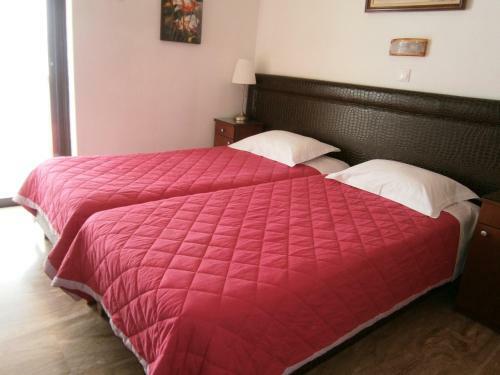 Hostal Antonios Rooms