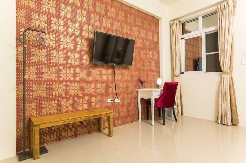 Square B&B