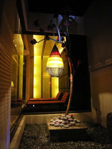 Mos Motel