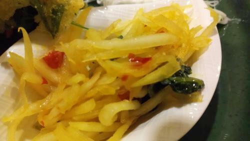 February Flower Food Homestay